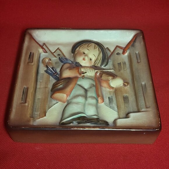 Vintage Wille Goebel Little Fiddler Wall Plaque Hanging Decor - Picture 6 of 11